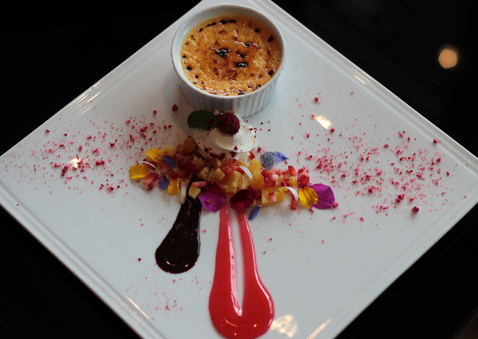 DE GRAND dishes